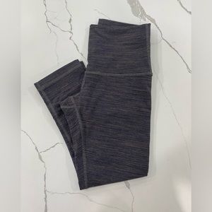 Lululemon Wunder under size 6
